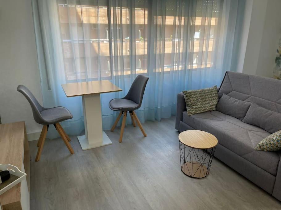Oasis Plus Sevilla Eksteriør billede
